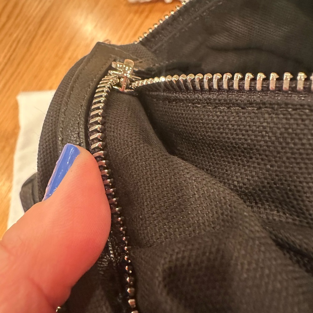 Givenchy Pandora black pebbled leather size medium - Picture 14 of 16